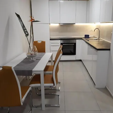 公寓 Apartma Yuliyana *